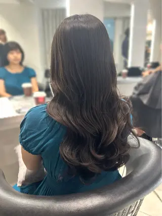 セミロング コテ巻き風パーマ💛 池袋のヘアスタイル