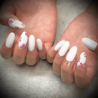 ネイル YAGAWA NAOのネイルデザイン