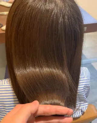 ロング ケアリスト 秋元のヘアスタイル