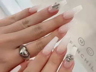 ネイル Kari ネイルサロンのネイルデザイン