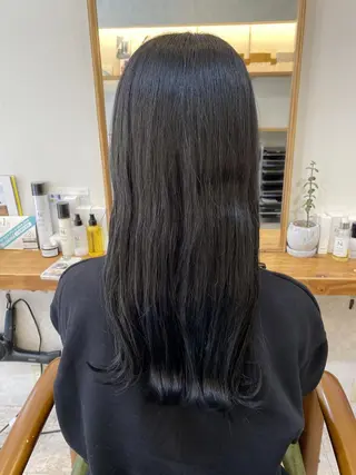 ロング カラー エイトウメダ 店長　稲尾友則のヘアスタイル