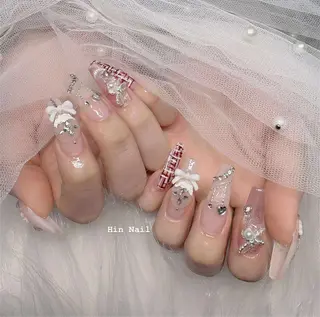 ネイル Hin Nail Osaka所属・Hin Nailsのネイルデザイン