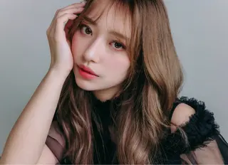 ロング grow 榎本のヘアスタイル