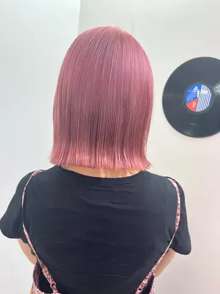 ショート カラー ヘアアレンジ 🧨ブリーチー×ボブ レイヤー💎じゅえるのヘアスタイル