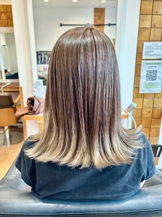 ミディアム カラー 秋山知穂🌸縮毛矯正 ショートお任せ🌸のヘアスタイル