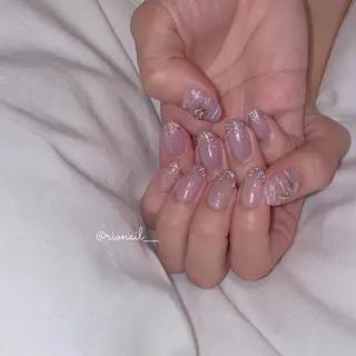 ネイル 𝘙𝘪𝘰𝘯𝘢 ...🕯🤍のネイルデザイン