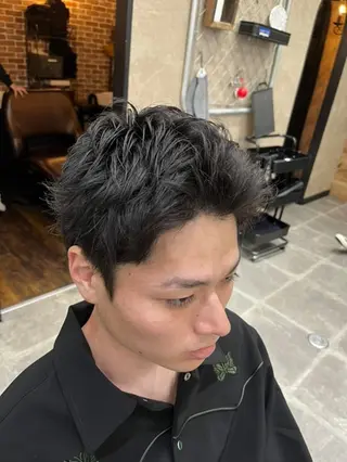 ショート 山中 瞬のヘアスタイル