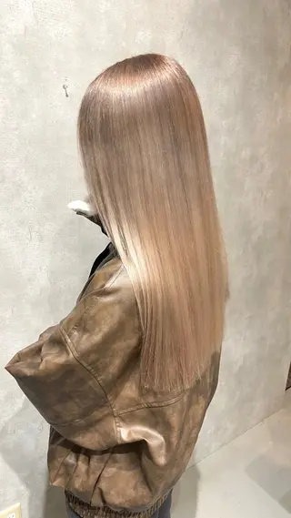 ロング chic 渡辺 桃羽のヘアスタイル