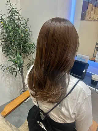 セミロング カラー 藤田 詩織のヘアスタイル