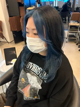 ロング QUON.伊勢崎店所属・ブリーチ＆ハイトーン 歌 心のヘアスタイル