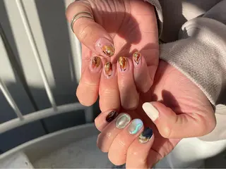 ネイル nailstudio eviz新宿店のネイルデザイン