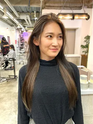 セミロング nessヤマサキ リュウタのヘアスタイル