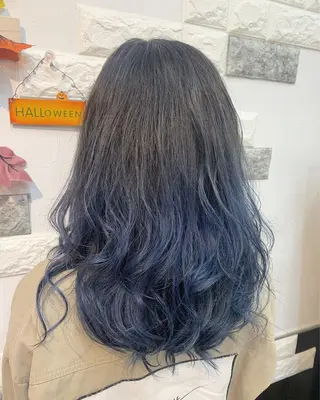 カラー ショートボブ✨️ 池田芽生のヘアスタイル