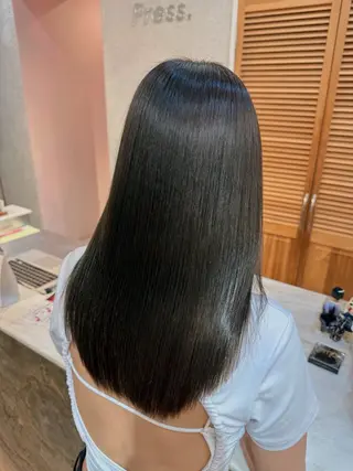 カラー 上品な透明感カラー 🫧renのヘアスタイル