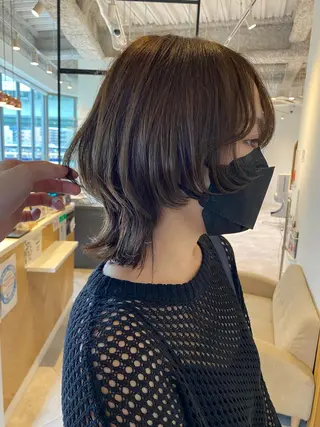 ミディアム 大阪ウルフカット ハッシュカットのヘアスタイル