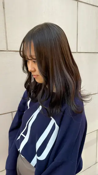 ロング Agnos青山所属・鈴木 里奈のヘアスタイル