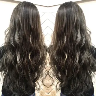 ロング カラー 井上 一平のヘアスタイル