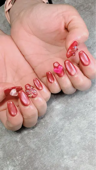 ネイル haleyume所属・shino🌟 痛ネイルのネイルデザイン