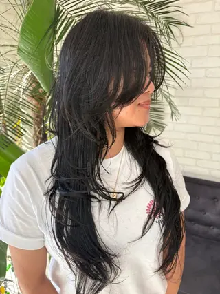 ロング coco terrace所属・海外風ハイライト CHIHIROのヘアスタイル