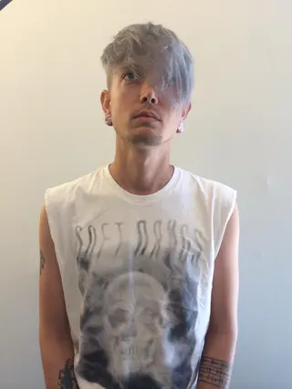 カラー 皆巳 達郎のヘアスタイル