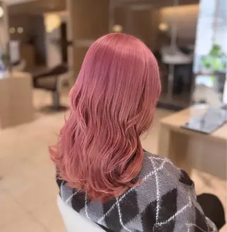 セミロング 山田 梨乃のヘアスタイル