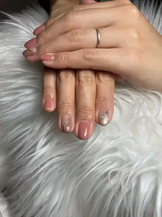 ネイル Eclat登戸店 サリナのネイルデザイン