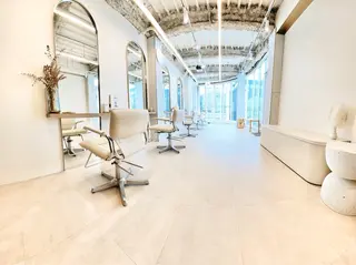 ミディアム 結べるレイヤーボブ くびれLady表参道のヘアスタイル