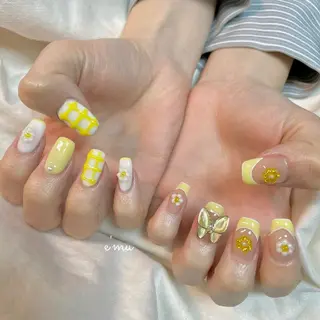 ネイル nail salon e'mu💐のネイルデザイン