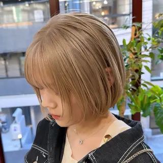 カラー RINA .のヘアスタイル