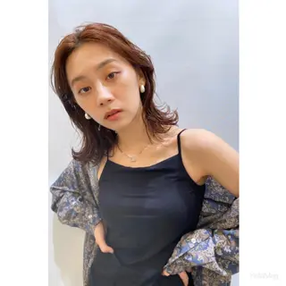 ミディアム カラー 岩間 香純のヘアスタイル