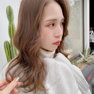 セミロング カラー ヘアアレンジ マツエク・マツパ Noah's　Ark所属・透明感カラー🫧ヘア セット🫧松本菜月の眉毛・アイブロウイメージ