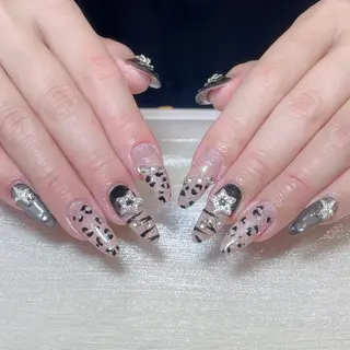 ネイル Lumina _ Harukaのネイルデザイン