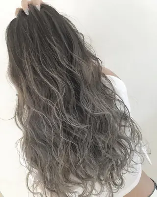 セミロング カラー ヘアアレンジ LAS 代表 ナガカワ コウヘイのヘアスタイル