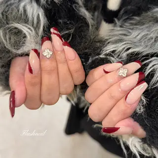 ネイル UnFLAIR 麻布十番店🧸NAOのネイルデザイン