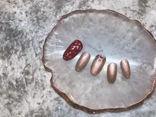 ネイル NEO Beauty Salon所属・𝐍𝐄𝐎 𝐉𝐔𝐑𝐈のネイルデザイン