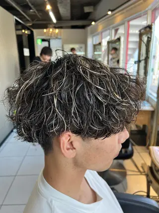 パーマ メンズ パーマ特化美容師 茂木広幸のヘアスタイル