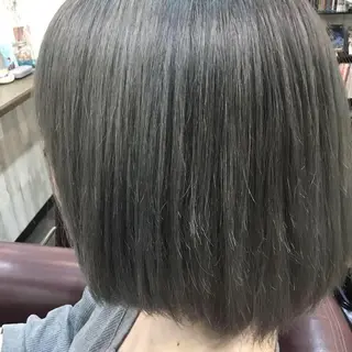 ミディアム カラー embrace エンブレイスのヘアスタイル