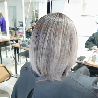 ショート カラー 艶髪✨ブリーチ職人 井手正康のヘアスタイル