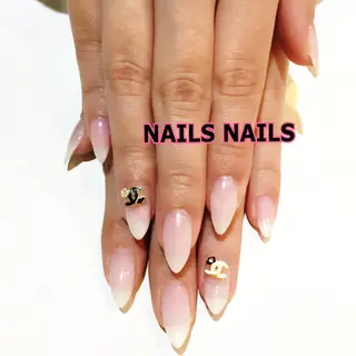 ネイル NAILSNAILS ERIKAのネイルデザイン