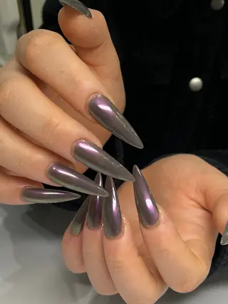 ネイル GO TODAY シェアサロン 渋谷Amiu店所属・渋谷ネイル🎀 y2k/海外ネイルのネイルデザイン