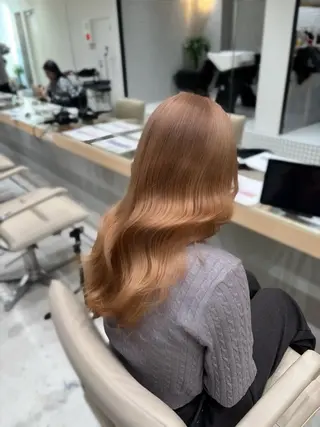 ロング 吉澤 愛心のヘアスタイル