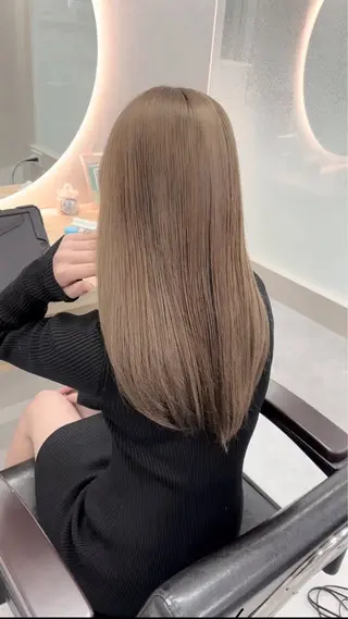 カラー Carrefour LOCO Kyogoku八潮店【カルフールロコキョウゴク】所属・LOCO Aikaのヘアスタイル