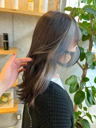 ロング カラー ハイトーンカラ ー/小川のヘアスタイル