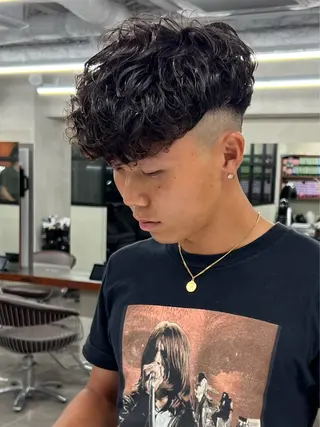 ショート カラー パーマ 豊崎 佑輔のヘアスタイル