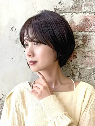 ショート カラー 💍新宿ショート 💍岩田莉奈のヘアスタイル