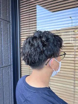 ショート パーマ メンズ 筒井 璃音のヘアスタイル