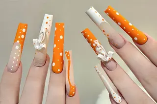 ネイル 小島 阿佑美のネイルデザイン