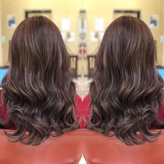 セミロング Y Uのヘアスタイル