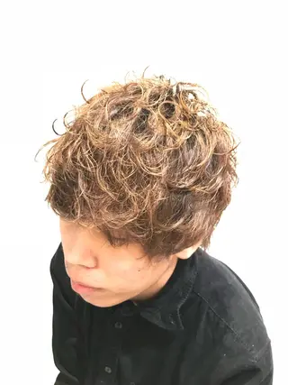 パーマ メンズ スパイラル波巻き パーマ井本汰壱のヘアスタイル