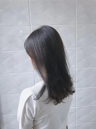 セミロング カラー 💗艶×髪改善カラー 特化💗AYAKIのヘアスタイル